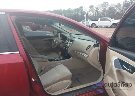 2013 Nissan Altima 2.5 S z USA, uszkodzony, nr VIN 1N4AL3AP0DC221598